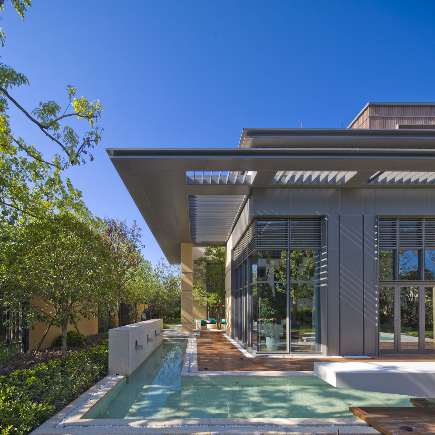 data-lemmaid="127743">上海市 /a>闵行区浦江镇,东向浦申路(n7),西向