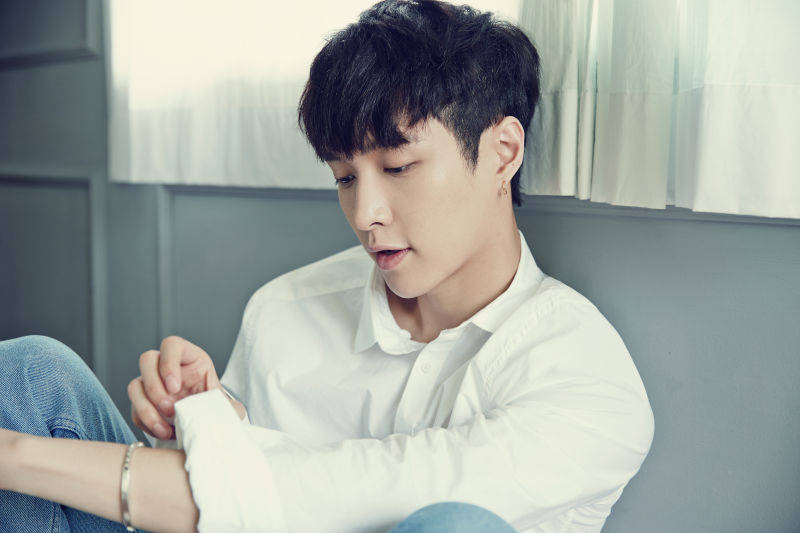 张艺兴(lay),1991年10月7日出生于湖南省长沙市,中国内地流行乐男歌手