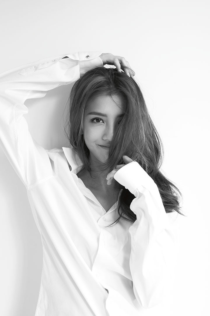  p>吴千语 i>(karena ng) /i>,1993年10月27日生于中国浙江省,1/8中法