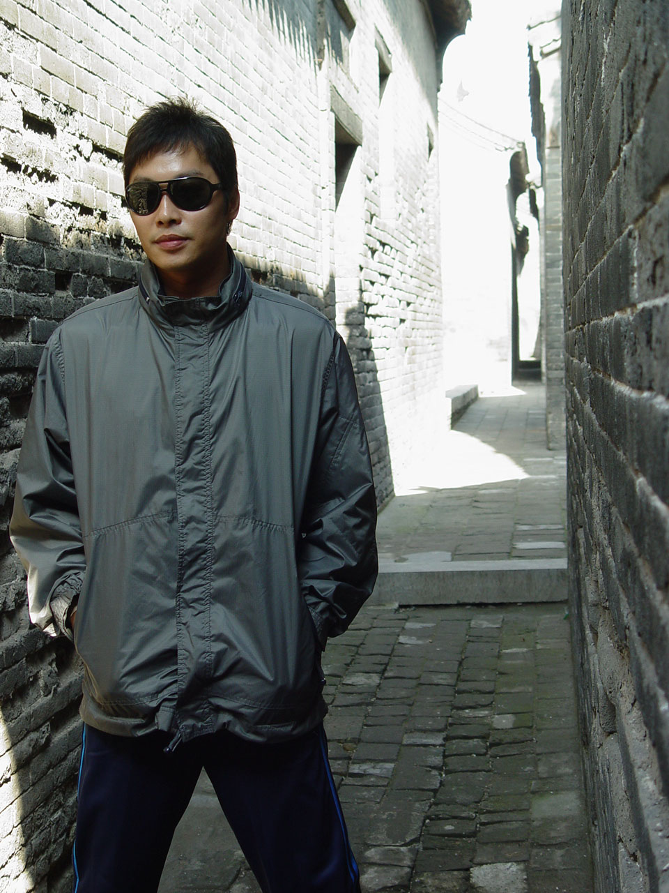  p>谭耀文(patrick tam),1969年3月19日生于中国香港,祖籍广东 a