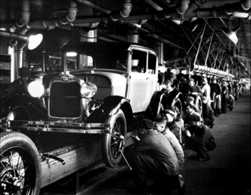 1903年，福特公司的汽车生产线