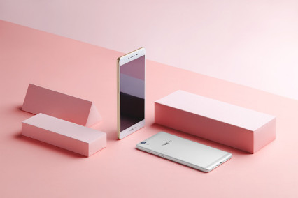 4- OPPO R7s