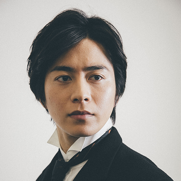 村井良大　我　写真集　帯付き Amazon.co.jp: 村井良大写真集 我 ~タビノキセキ : 西田 幸樹: 本