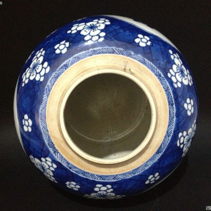 清康熙青花冰梅开光博古纹罐_百度百科
