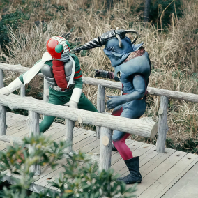 《假面骑士V3》剧照