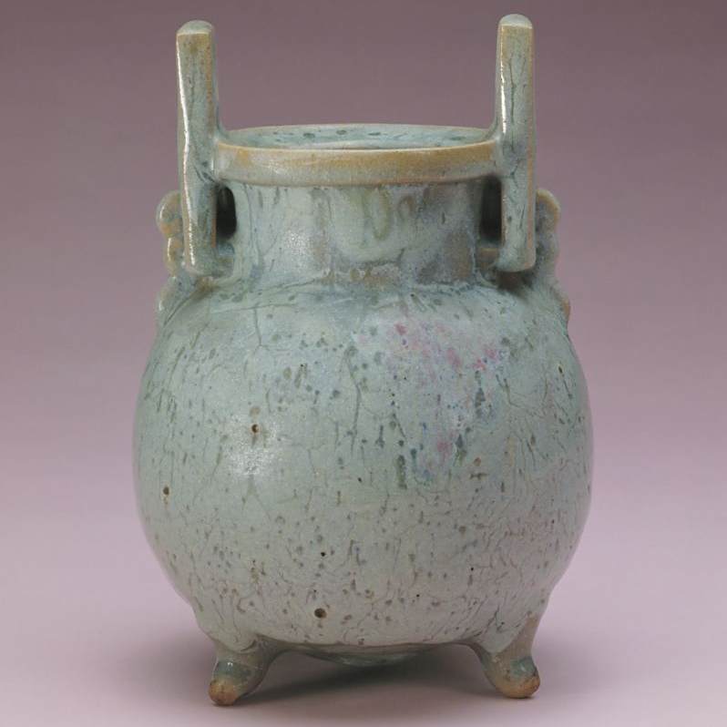 元钧窑月白釉双耳三足炉_百度百科