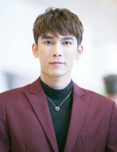 Suppasit Jongcheveevat写真照