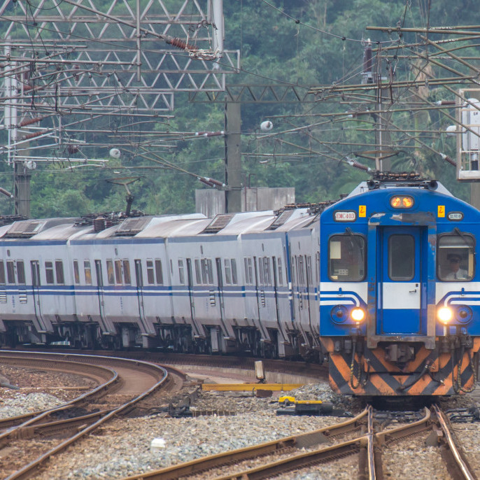 台鐵emu400型電聯車 百度百科