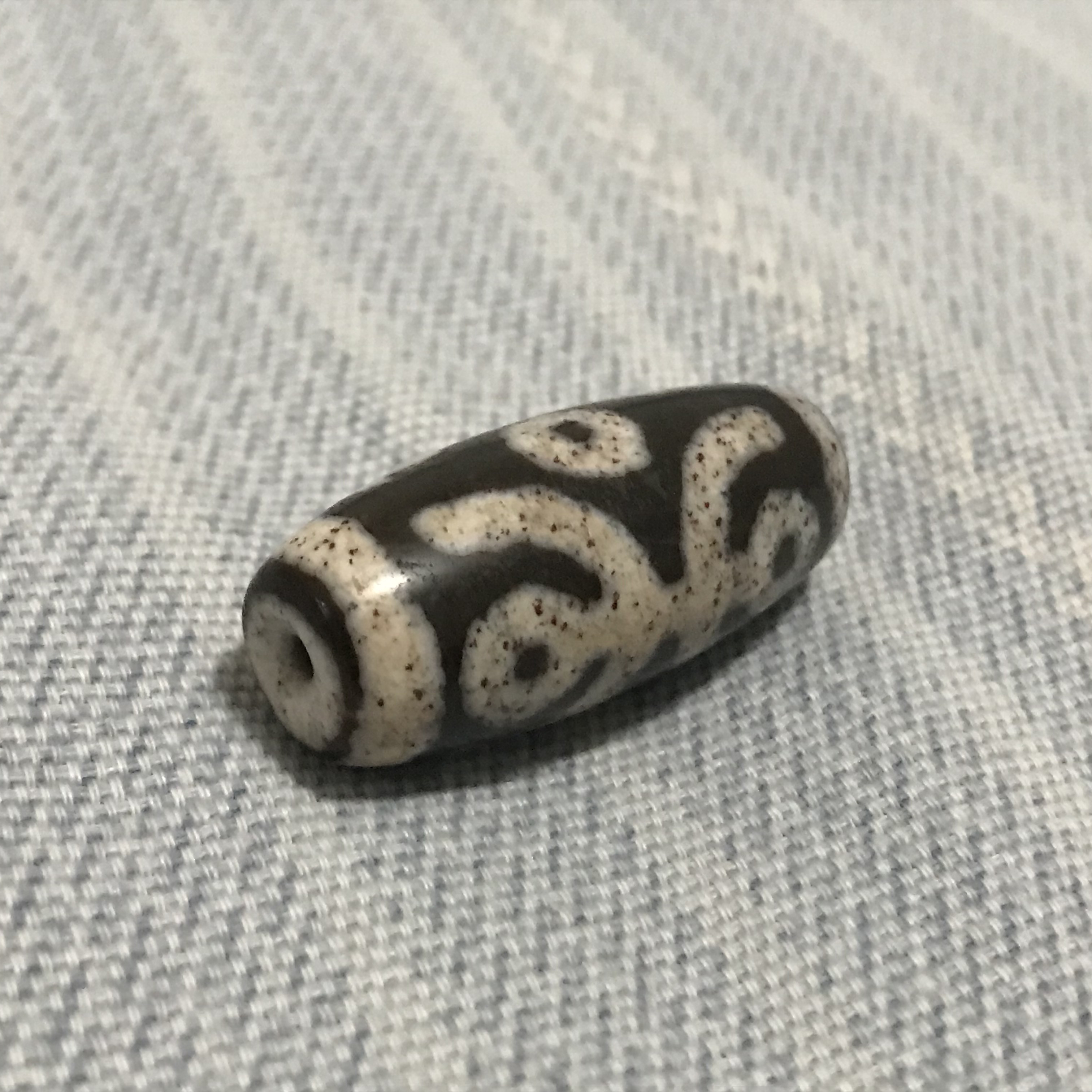 超激レア珍品‼︎ 古代老礦石　大きい八眼天珠 超激レア‼︎ 老礦石 古代八眼天珠