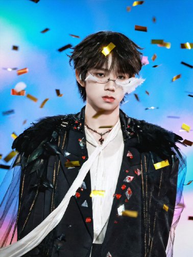 王橹杰参加TF家族2026新年音乐会