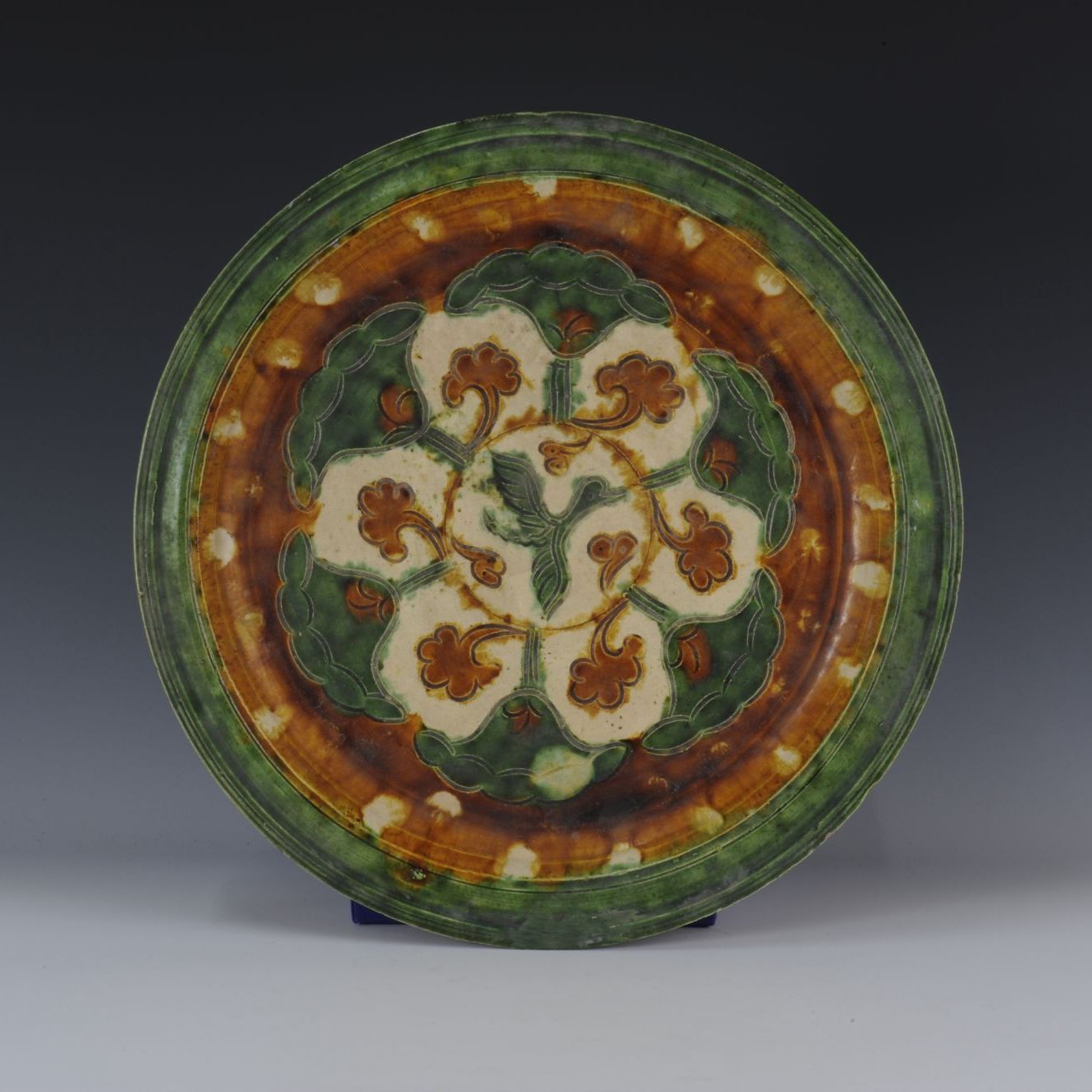 三連底款 琺瑯彩タンカ盤 陶磁器 現代工芸品 美術品 装飾品