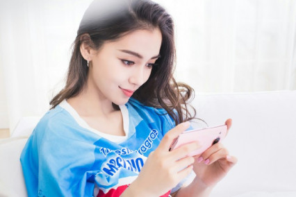 美图M6&Angelababy代言花絮