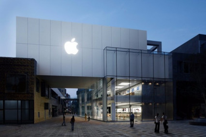 2008年三里屯Apple Store（全国首家）