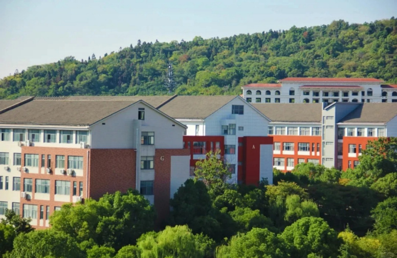 皖江工学院_百度百科