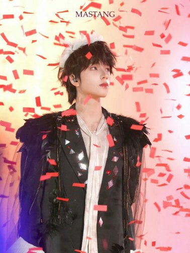 王橹杰参加TF家族2026新年音乐会