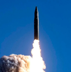 中国火箭军发射的洲际弹道导弹