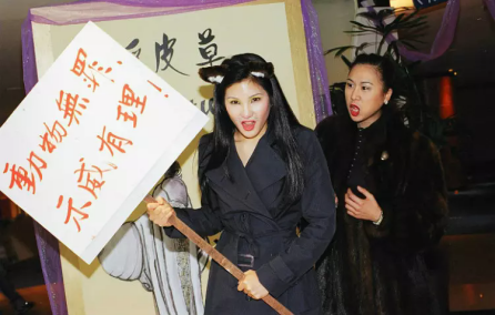 《男亲女爱》剧照